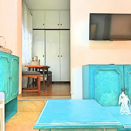 Free Parking, Wifi, Aircool, Terrace, Living & Bedroom * Lovran